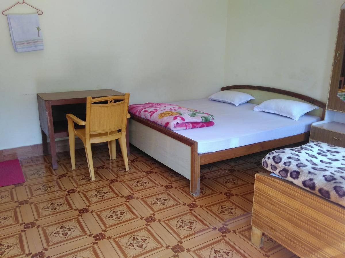 Maa Ananda Mayee Guest House Binsar Bagian luar foto