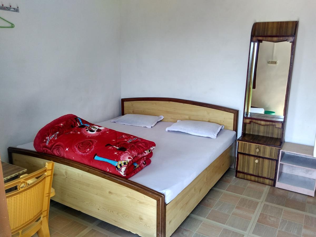 Maa Ananda Mayee Guest House Binsar Bagian luar foto
